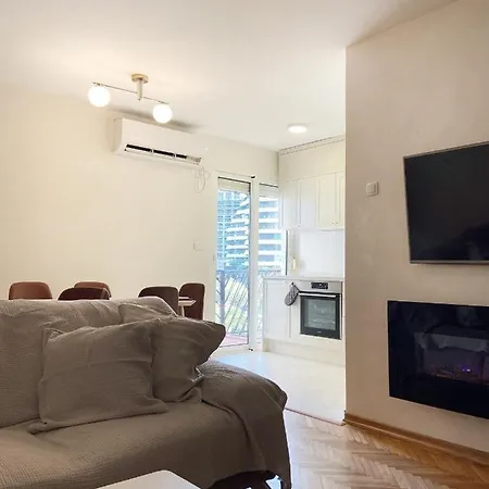 Apartment Chic 3 Bedroom In Center